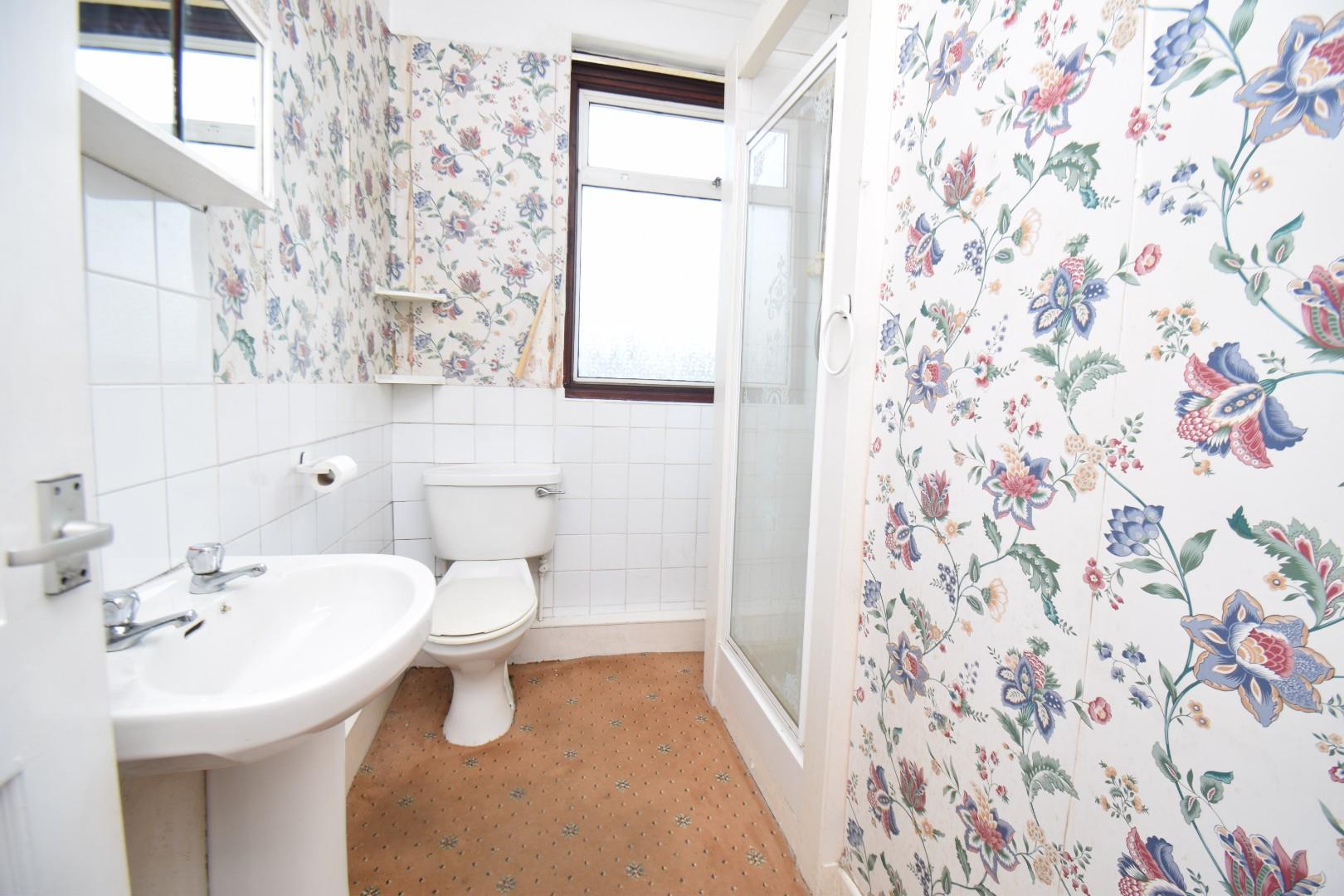 Shower Room.JPG